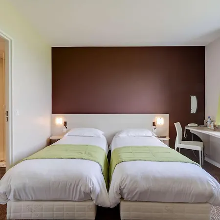 Brit Saint-meen-le-grand En Broceliande Hotel
