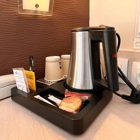 Hotel Brit Saint-meen-le-grand En Broceliande 3*